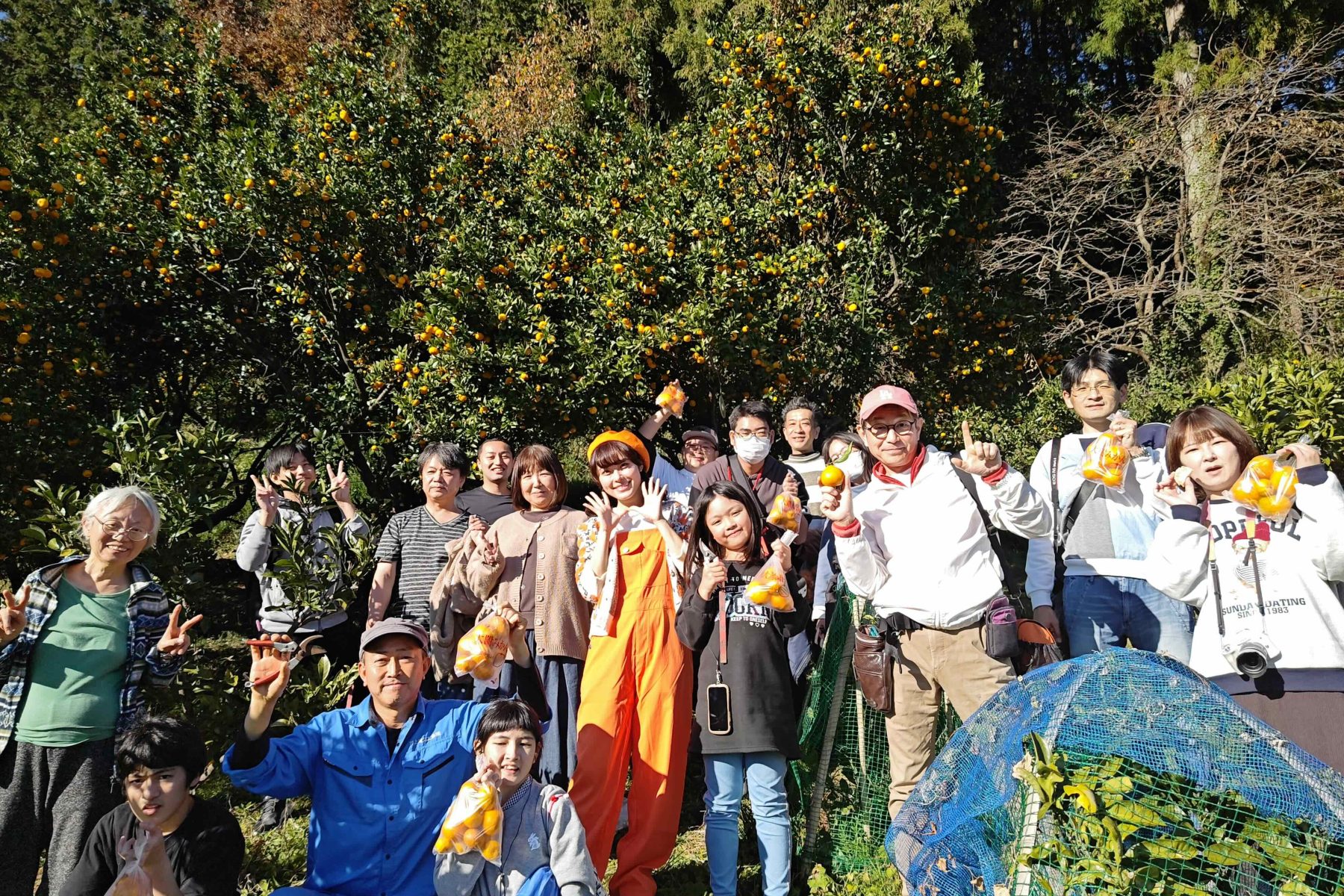昭和レトロな温泉銭湯 玉川温泉が、地元で栽培される「福みかん」を